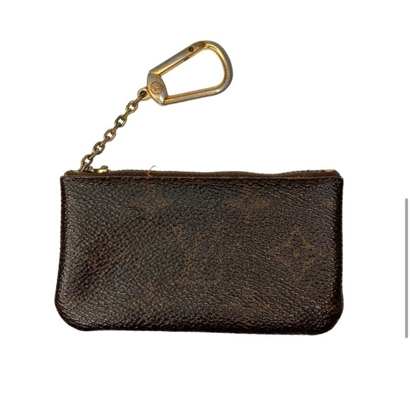 Louis Vuitton keychain pouch - Picture 6 of 9